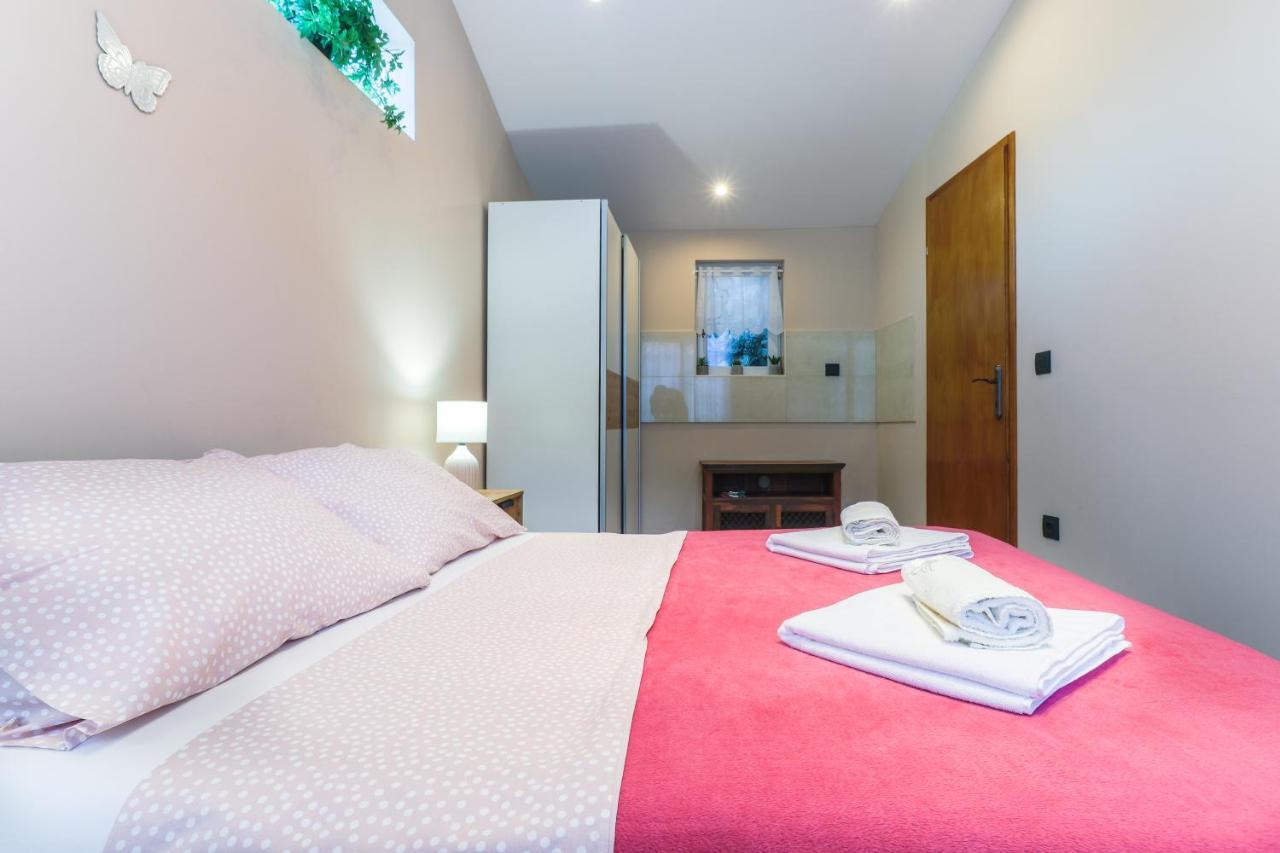 Apartman Lena Vrsar Bagian luar foto