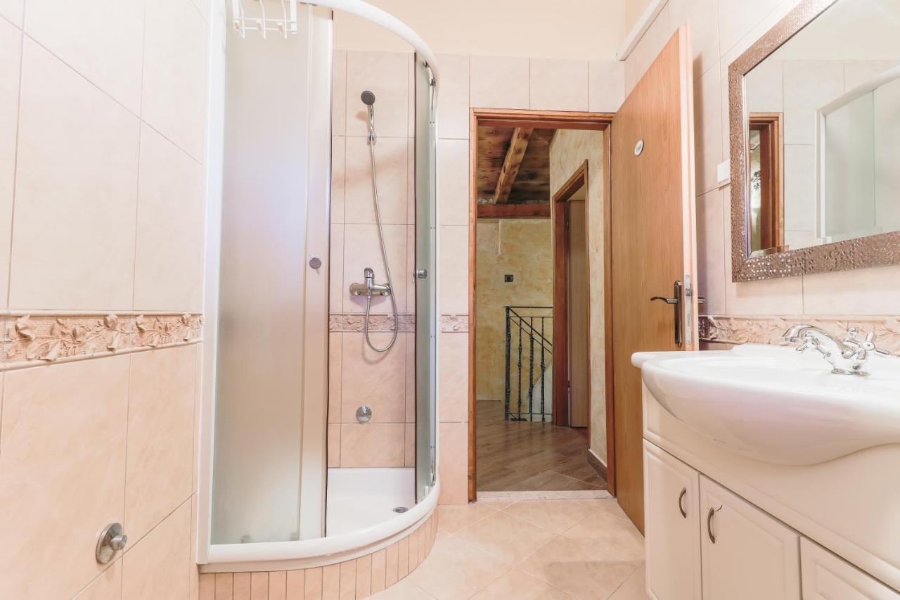 Apartman Lena Vrsar Bagian luar foto